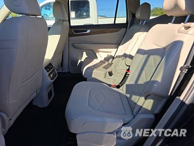2025 Volkswagen Atlas 2.0T SE w/Technology - zdjęcie 13 z 22 - miniatura
