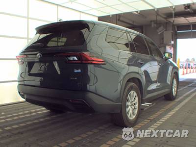 2025 Toyota Grand Highlander XLE - zdjęcie 4 z 32 - miniatura