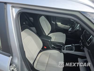2025 Hyundai Venue SEL - zdjęcie 8 z 22 - miniatura