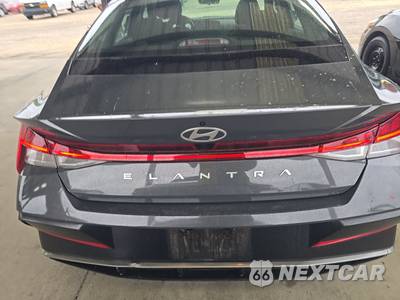 2025 Hyundai Elantra SEL Convenience - zdjęcie 5 z 21 - miniatura