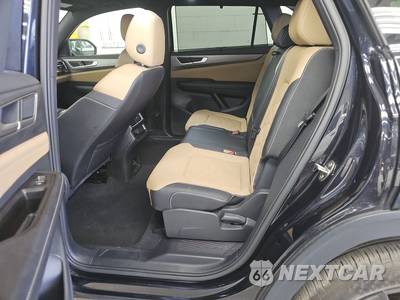 2025 Volkswagen Atlas Cross Sport 2.0T SE w/Technology - zdjęcie 13 z 21 - miniatura