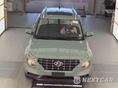 2025 Hyundai Venue SEL - zdjęcie 2 z 30 - miniatura