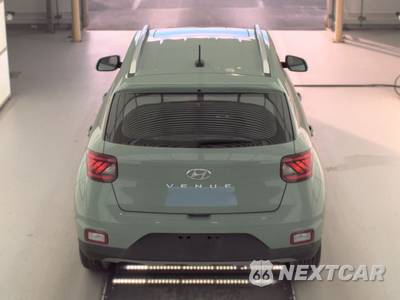2025 Hyundai Venue SEL - zdjęcie 5 z 30 - miniatura