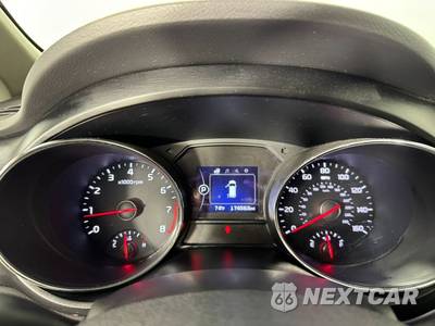 2017 Kia Sedona LX 120.5" WB - zdjęcie 14 z 45 - miniatura