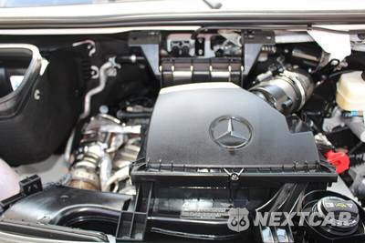 2024 Mercedes-Benz Sprinter 2500 Passenger Van Standard Roof 144.0" WB - zdjęcie 37 z 39 - miniatura