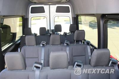 2024 Mercedes-Benz Sprinter 2500 Passenger Van Standard Roof 144.0" WB - zdjęcie 15 z 32 - miniatura