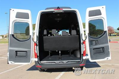 2024 Mercedes-Benz Sprinter 2500 Passenger Van Standard Roof 144.0" WB - zdjęcie 9 z 32 - miniatura