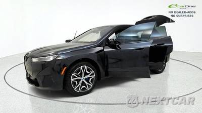 2024 BMW iX Sports Activity Vehicle xDrive50 - zdjęcie 14 z 50 - miniatura
