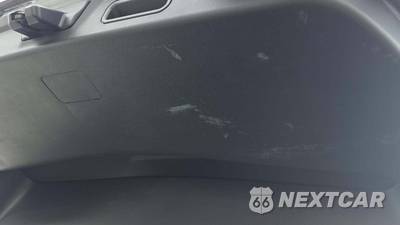 2022 Toyota Prius XLE - zdjęcie 33 z 38 - miniatura