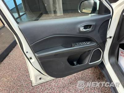 2019 Jeep Compass Latitude - zdjęcie 11 z 40 - miniatura