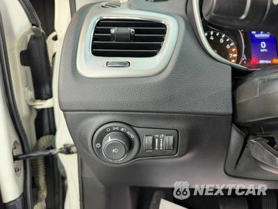 2019 Jeep Compass Latitude - zdjęcie 20 z 40 - miniatura