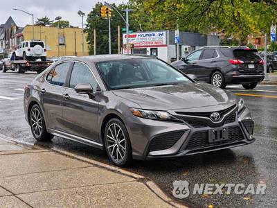 2023 Toyota Camry SE - zdjęcie 4 z 46 - miniatura