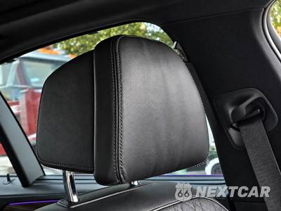 2019 BMW 5 Series Sedan M550i xDrive - zdjęcie 32 z 51 - miniatura