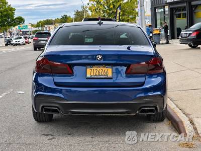 2019 BMW 5 Series Sedan M550i xDrive - zdjęcie 10 z 51 - miniatura