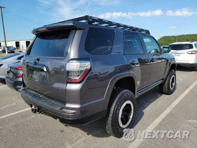 2019 Toyota 4Runner Limited Nightshade - zdjęcie 4 z 32 - miniatura