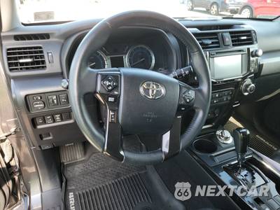 2019 Toyota 4Runner Limited Nightshade - zdjęcie 10 z 32 - miniatura