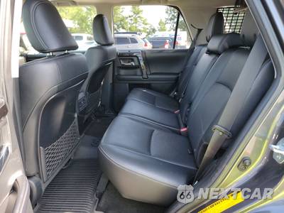 2019 Toyota 4Runner Limited Nightshade - zdjęcie 13 z 32 - miniatura