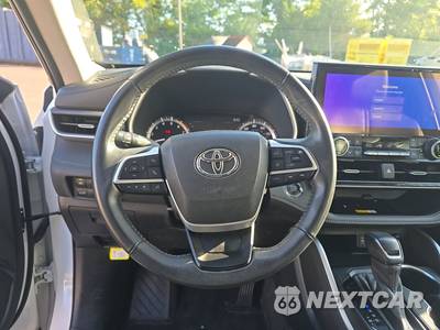 2023 Toyota Highlander XLE - zdjęcie 10 z 40 - miniatura