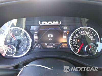 2023 Ram 1500 Big Horn Crew Cab Short Bed - zdjęcie 17 z 27 - miniatura