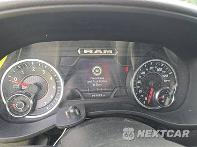 2023 Ram 1500 Laramie Crew Cab Short Bed - zdjęcie 12 z 37 - miniatura