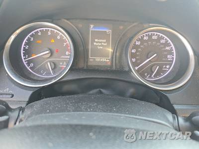 2020 Toyota Camry SE - zdjęcie 12 z 35 - miniatura