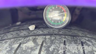 2020 Toyota Camry SE - zdjęcie 24 z 35 - miniatura