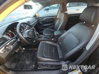 2017 Volkswagen Passat 1.8T R-Line w/Comfort Pkg - zdjęcie 7 z 20 - miniatura