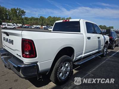 2025 Ram 2500 Big Horn Crew Cab Medium Bed - zdjęcie 4 z 23 - miniatura