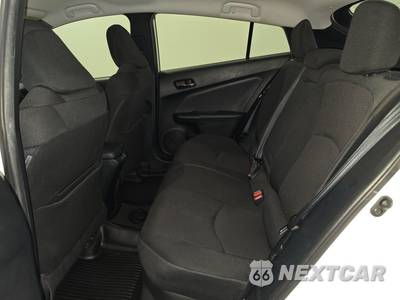 2021 Toyota Prius LE - zdjęcie 13 z 34 - miniatura
