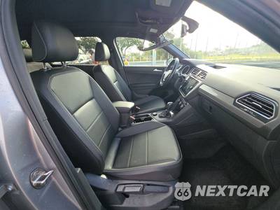 2021 Volkswagen Tiguan SE R-Line Black - zdjęcie 8 z 27 - miniatura