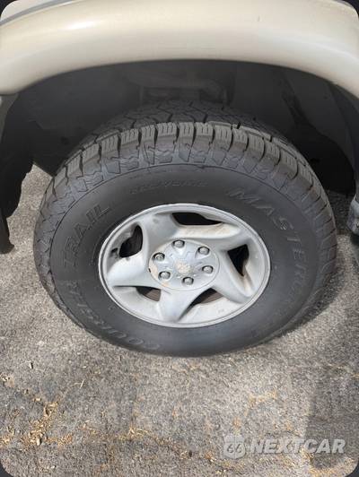 2003 Toyota Tundra SR5 Extended Cab Medium Bed w/Rear Doors - zdjęcie 14 z 17 - miniatura
