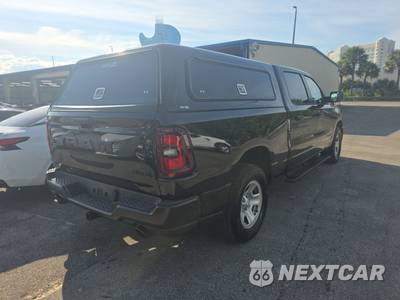 2026 Ram 1500 Tradesman Crew Cab Medium Bed - zdjęcie 4 z 26 - miniatura