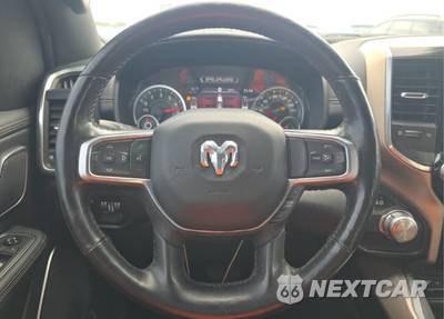 2019 Ram 1500 Laramie Crew Cab Short Bed - zdjęcie 12 z 23 - miniatura