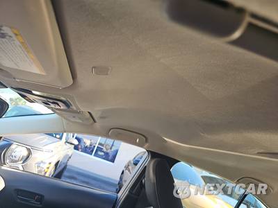 2025 Toyota Corolla LE Sedan - zdjęcie 17 z 18 - miniatura