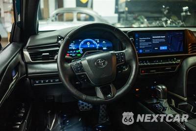 2025 Toyota Camry XSE - zdjęcie 15 z 30 - miniatura