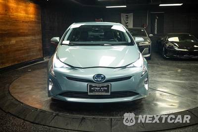 2017 Toyota Prius Four Touring - zdjęcie 4 z 28 - miniatura