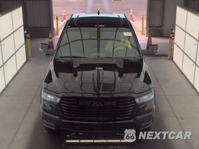 2025 Ram 1500 Laramie Crew Cab Short Bed - zdjęcie 2 z 28 - miniatura