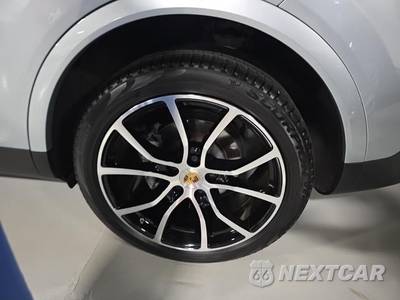 2023 Porsche Cayenne - zdjęcie 11 z 23 - miniatura