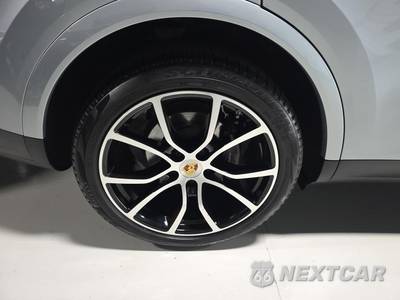 2023 Porsche Cayenne - zdjęcie 10 z 23 - miniatura