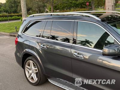 2015 Mercedes-Benz GL 550 4MATIC - zdjęcie 68 z 120 - miniatura
