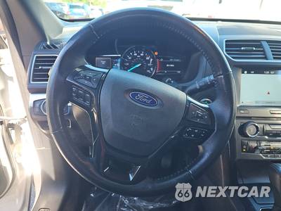 2017 Ford Explorer XLT - zdjęcie 10 z 20 - miniatura