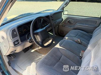 1998 Chevrolet C1500 Extended Cab Medium Bed - zdjęcie 5 z 50 - miniatura