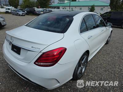 2015 Mercedes-Benz C 300 4MATIC Sedan w/Sport Pkg - zdjęcie 4 z 23 - miniatura