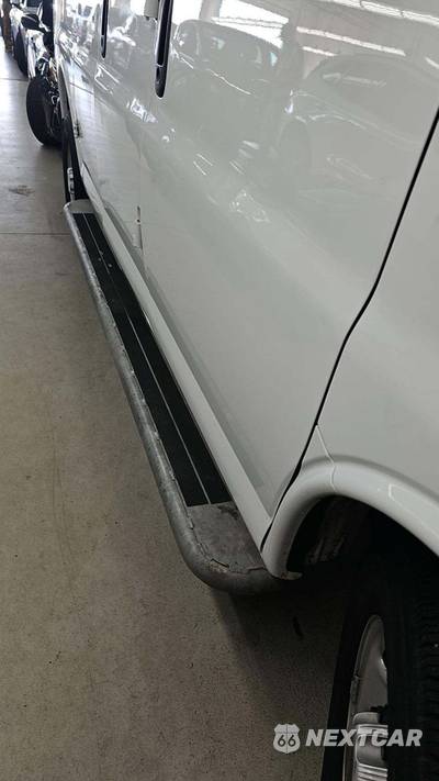 2025 GMC Savana 2500 Cargo Van 1WT 135.0" WB - zdjęcie 21 z 32 - miniatura