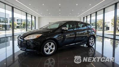2013 Ford Focus SE Hatchback - zdjęcie 2 z 16 - miniatura