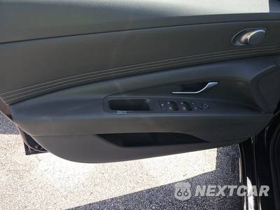 2023 Hyundai Elantra SEL - zdjęcie 9 z 21 - miniatura