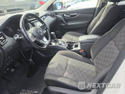 2020 Nissan Rogue Sport SV - zdjęcie 7 z 26 - miniatura