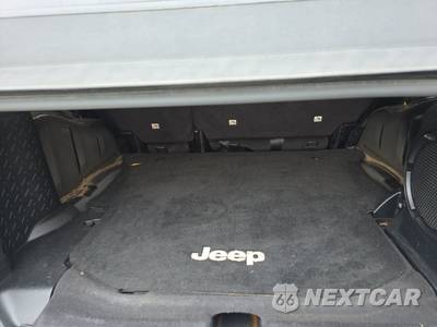 2012 Jeep Wrangler Unlimited Sahara - zdjęcie 16 z 18 - miniatura