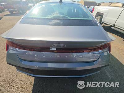 2025 Hyundai Elantra Hybrid Blue - zdjęcie 16 z 42 - miniatura
