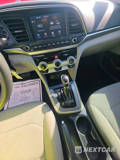 2019 Hyundai Elantra SEL Sedan - zdjęcie 11 z 22 - miniatura